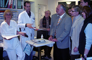 Werner Pfisterer MdL auf Nachttour 2006 durch die Stadt Heidelberg