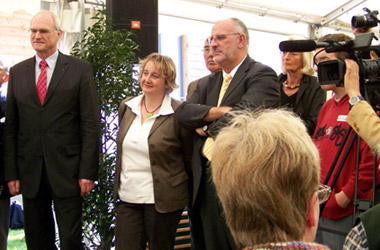 Foto 2 Bundesministerin Ursula von der Leyen zu Besuch in Heidelberg: Mehrgenerationenhaus Heidelberg im bundesweiten Aktionsprogramm Mehrgenerationenhäuser