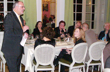 Foto5: Herzlichen Glückwunsch: Stadtrat Klaus Weirich feierte am 11. Dezember 2007 seinen 70. Geburtstag