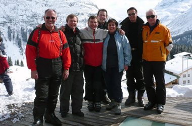 Foto1: Schon Tradition: Mitglieder der baden-württembergischen CDU-Landtagsfraktion in Lech / Werner Pfisterer MdL sportlich unterwegs