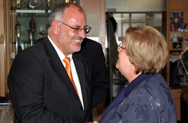 Foto 1 Werner Pfisterer MdL gratulierte Handwerksmeisterin Margot Preisz (Kreishandwerkerschaft Heidelberg) zum 60. Geburtstag