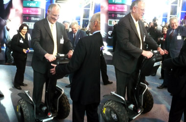 Foto Werner Pfisterer MdL gemeinsam mit Wirtschaftsminister Ernst Pfister auf der CeBIT 2008