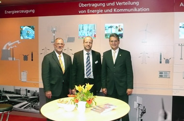 Werner Pfisterer MdL und StS Dr. Birk am Stand der GAH-Gruppe (Heidelberg)