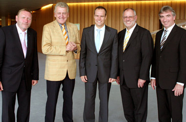 Foto Vertreter der Sparkasse Heidelberg zu Gesprächen im Landtag von Baden-Württemberg