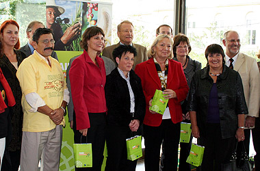 Foto Faire Woche im Landtag von Baden-Württemberg: Engagement für Produkte aus Afrika, Asien und Lateinamerika: faire Preise, faire Löhne!