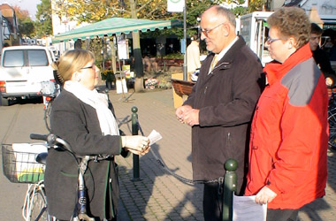 Foto2 Infostand der CDU Rohrbach mit Werner Pfisterer MdL und CDU-Gemeinderatskandidaten