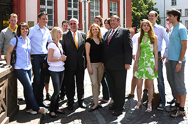 Foto Bundestagswahl 2009: Videodreh mit Dr. Karl A. Lamers MdB auf dem Heidelberger Uniplatz - Werner Pfisterer MdL mit dabei