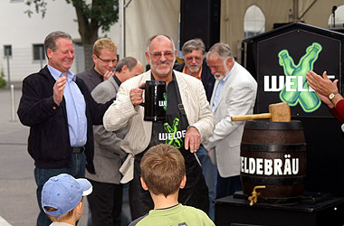 Festwochenende: 130 Jahre SG Kirchheim - Fassanstich durch Stadtrat Werner Pfisterer MdL