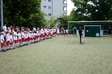 Foto: Jeder Schuss ein Treffer: Torwandschießen bei der FT Kirchheim