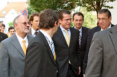 Bundeswirtschaftsminister Dr. Karl-Theodor zu Guttenberg begeisterte in Eppelheim